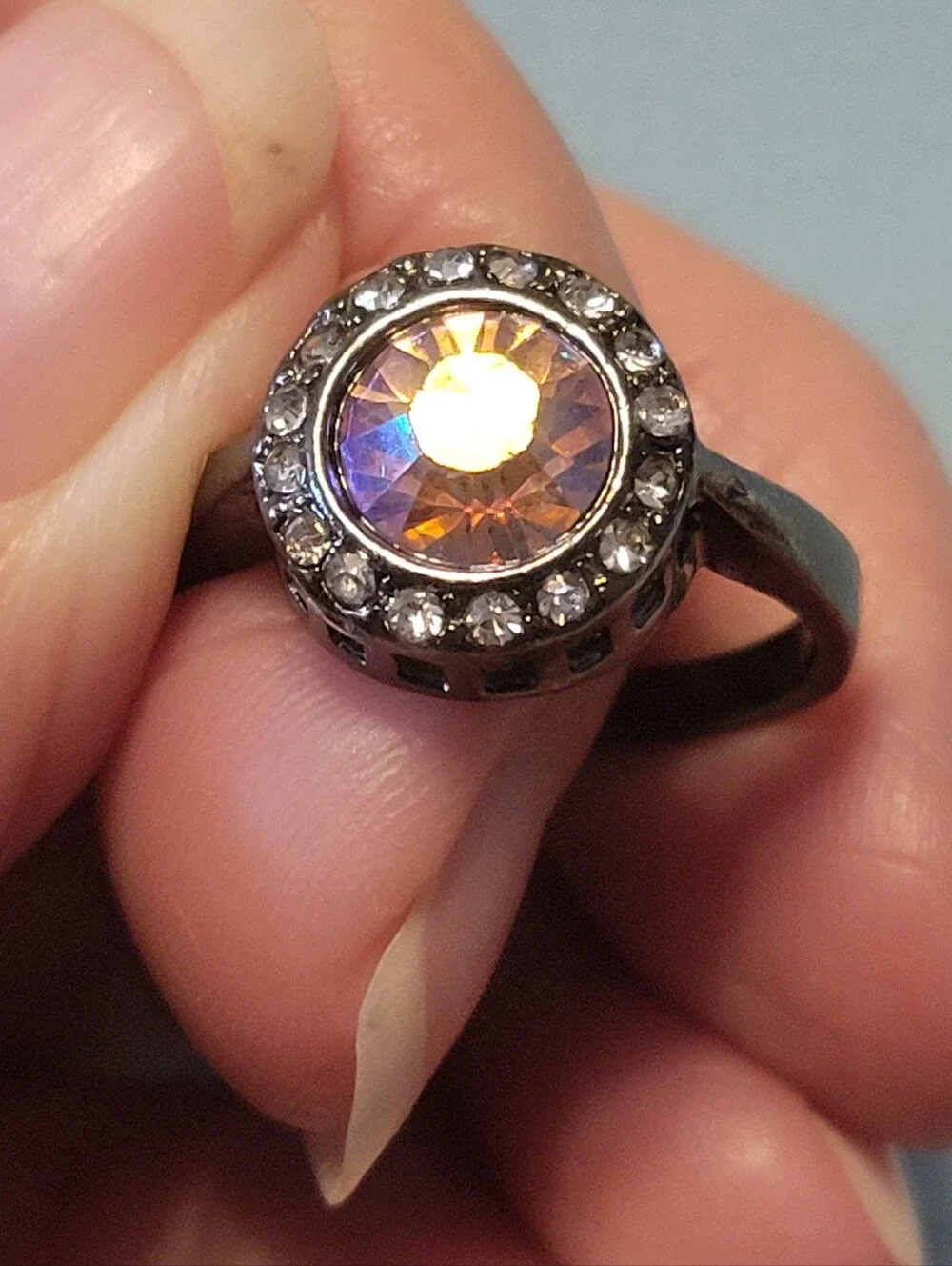 Aurora Crystal Halo Ring - Pink Center
